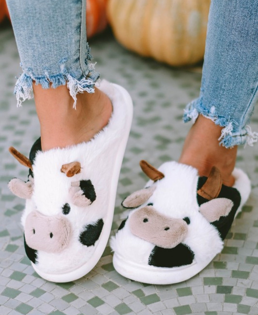 Cartoon Cow Plush Slippers