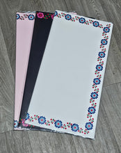 Load image into Gallery viewer, Floral Edge Pattern Wrapping Paper
